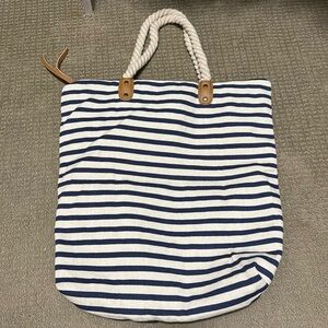 Striped tote bag